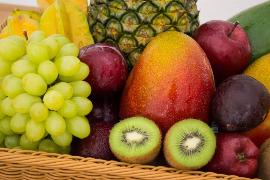 Everything you need to know about fruit allergies